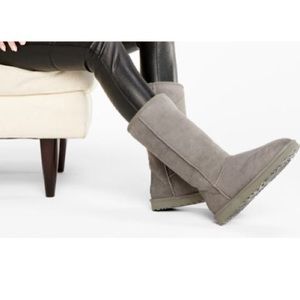 UGG Classic II Genuine Shearling Lined Tall Boot